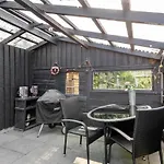 4 Bedroom Gorgeous Home In Blavand *