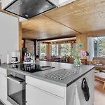 4 Bedroom Gorgeous Home In Blavand